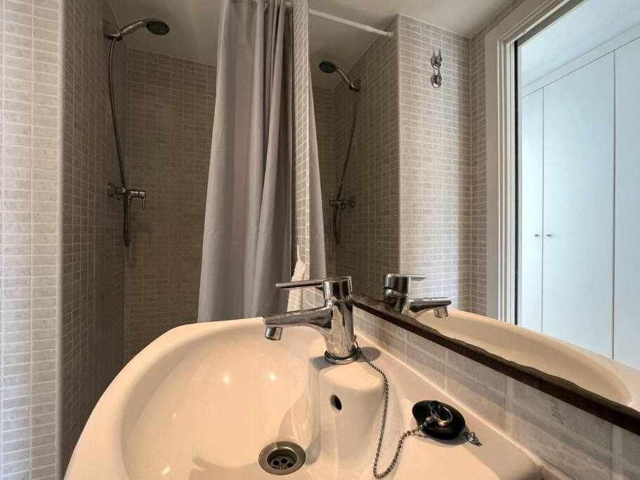 Centrico Apartamento Y Parking A 200M De La Playa Паламос Экстерьер фото